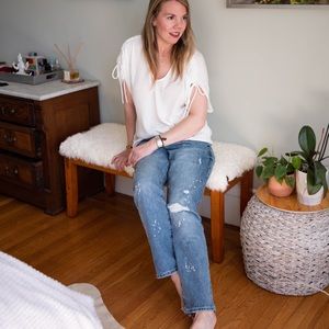 Cabi 100% cotton ripped boyfriend jeans 6/8